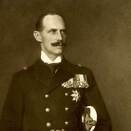 Gonagas Haakon 1924 (Govva: Ernest Rude, Gonagasla&#154; hoavva vuorká).